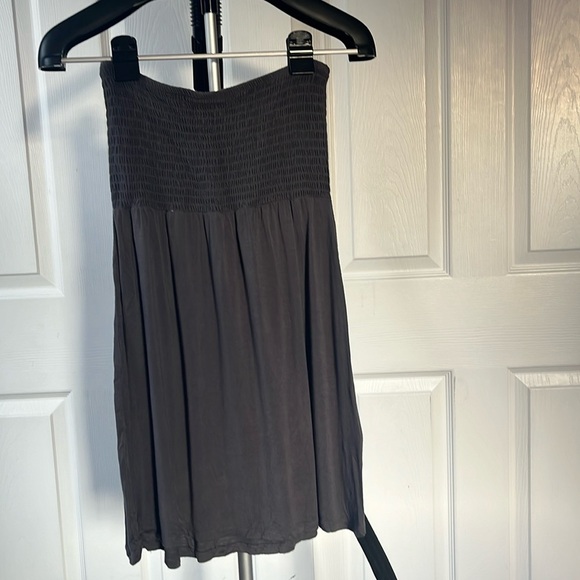 Zenana Outfitters Vintage Y2K Gray Strapless Top - Picture 1 of 3